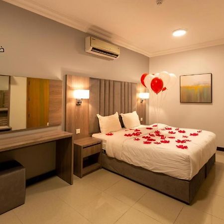Terrace View 3 Apartment Dammam Bagian luar foto