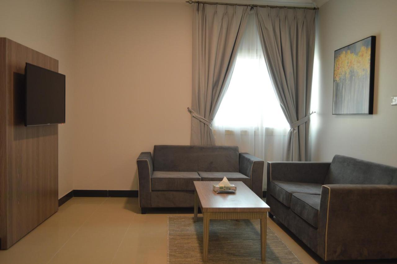 Terrace View 3 Apartment Dammam Bagian luar foto